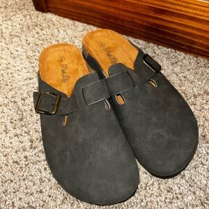 Grey Pink Lily - Birkenstock Dupes